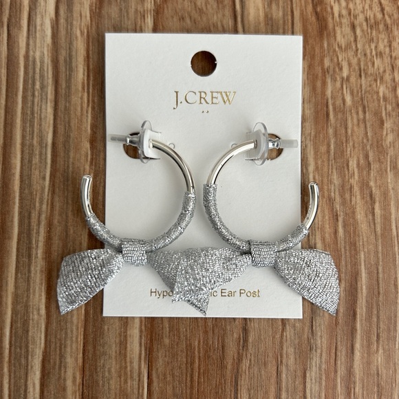 NWT J. Crew Ribbon Wrapped Silver Bow Hoop Earrings - Picture 13 of 14